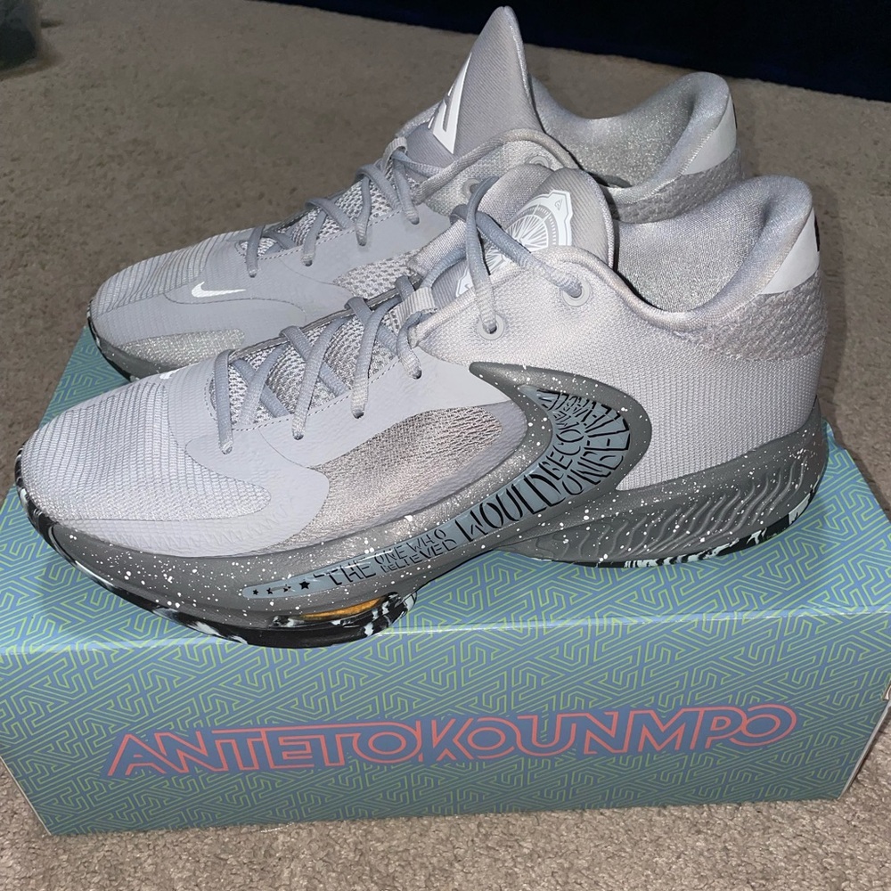Nike Zoom Freak 4